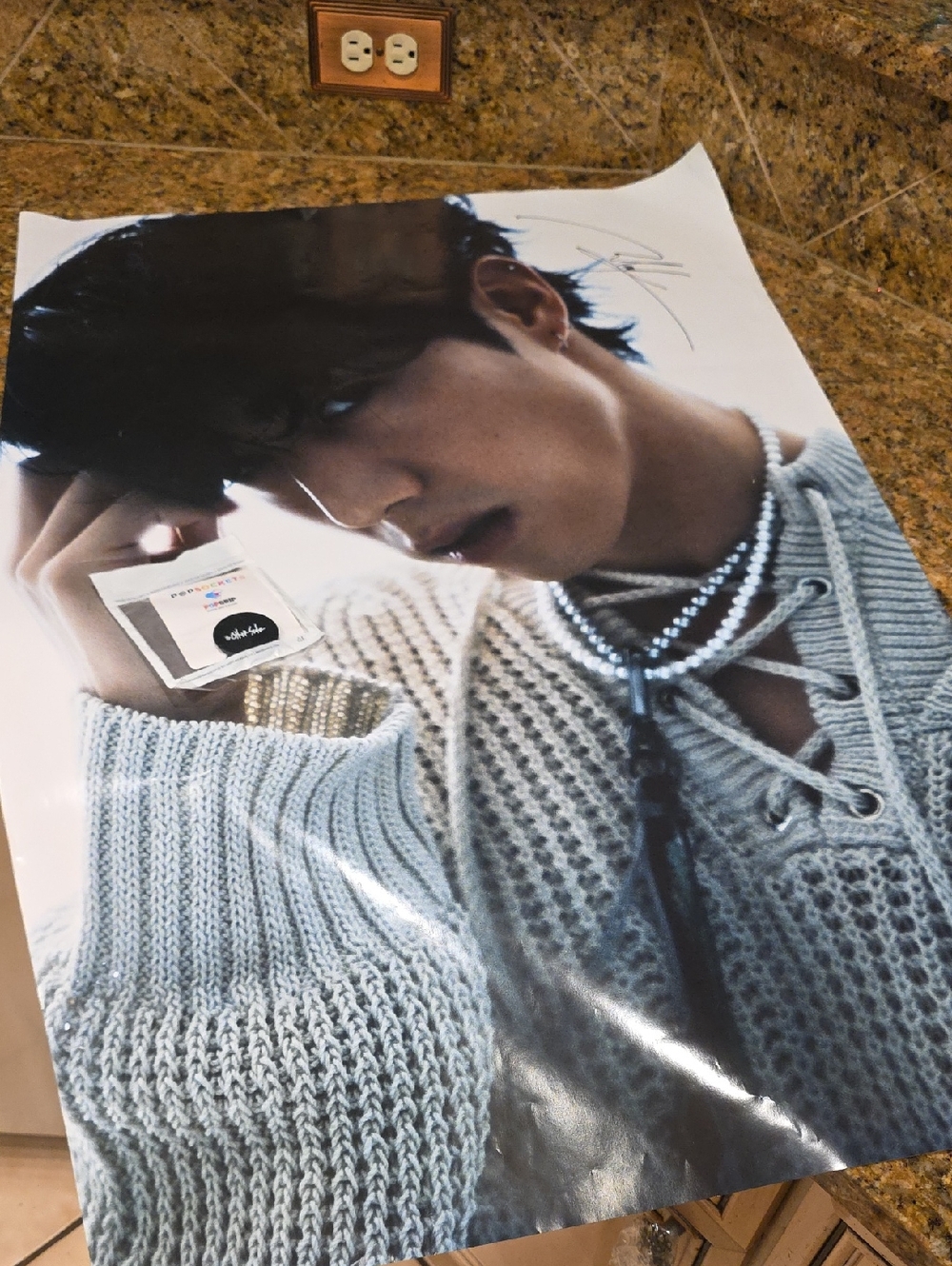 Signed Mark Tuan 2022 Tour VIP Merch - Picture 7 of 13